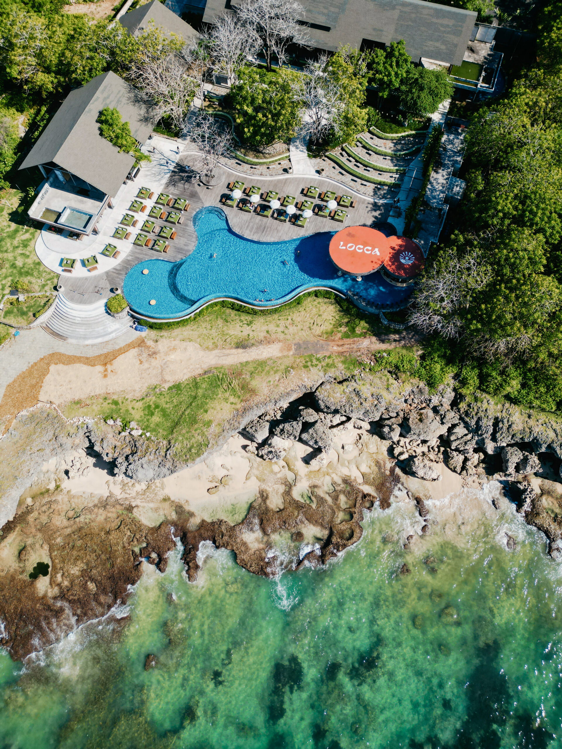 Locca Sea House clifftop pool above the sea
